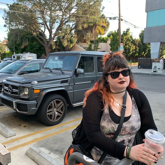 Purses, clothes, accessories - Picture 6 of 9